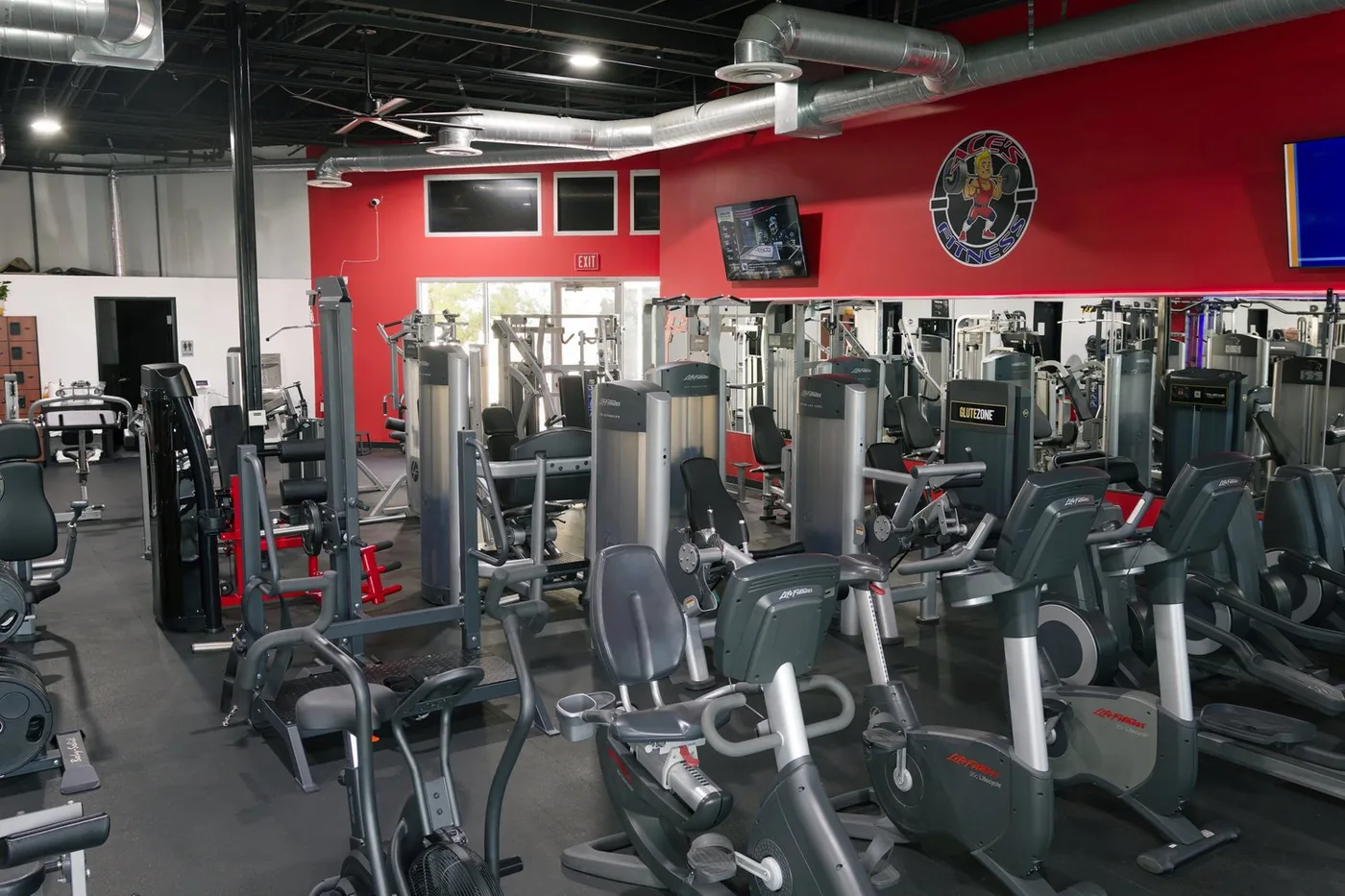 Aces Fitness, brand photography by Micah David
